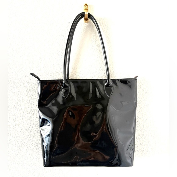 UNIQLO x Ines de la Fressange Glossy Black Tote Bag - Picture 2 of 14